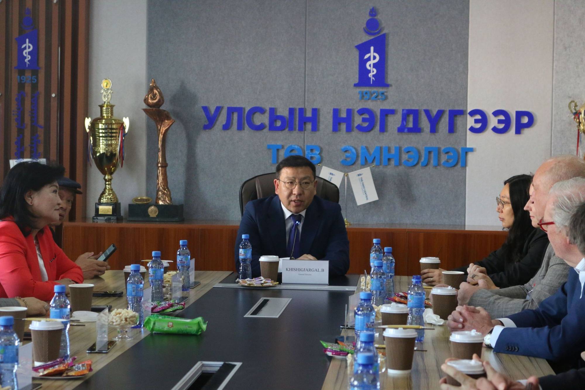 Эс, эд, эрхтэн шилжүүлэн суулгалтын олон улсын хурал боллоо