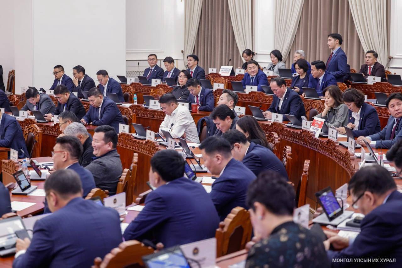 Ерөнхийлөгчийн УИХ-ын гишүүнийг эгүүлэн татах хуулийг хэлэлцэхийг дэмжсэн гишүүд